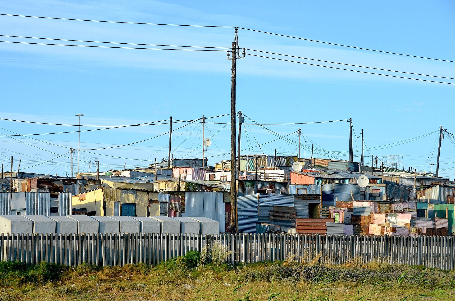 South Africa Household Hunger Climbs to 12%